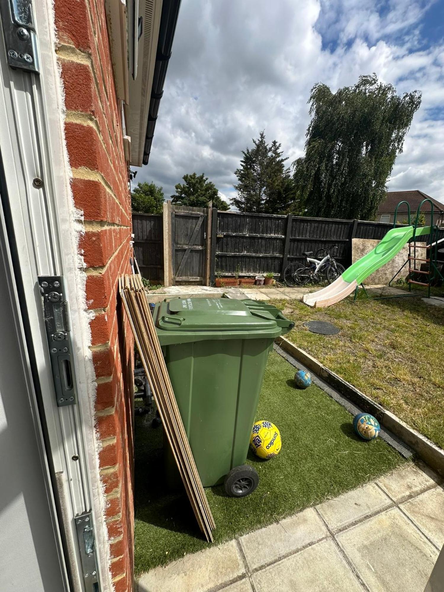 Luxury Ensuite Studio In Crayford Dartford Bexley London With Full Kitchen And Side Garden Alleyway Entrance Erith 外观 照片