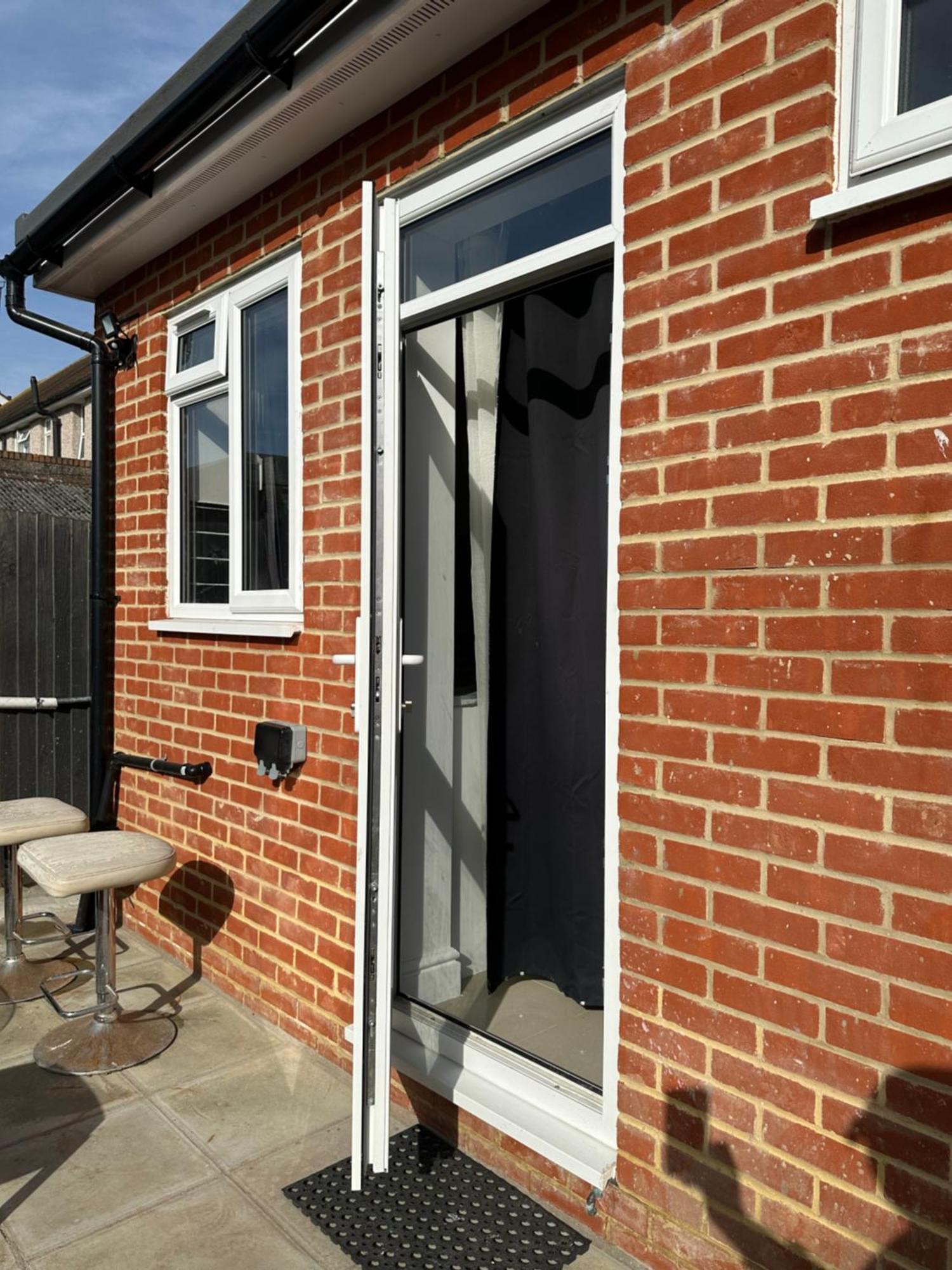Luxury Ensuite Studio In Crayford Dartford Bexley London With Full Kitchen And Side Garden Alleyway Entrance Erith 外观 照片
